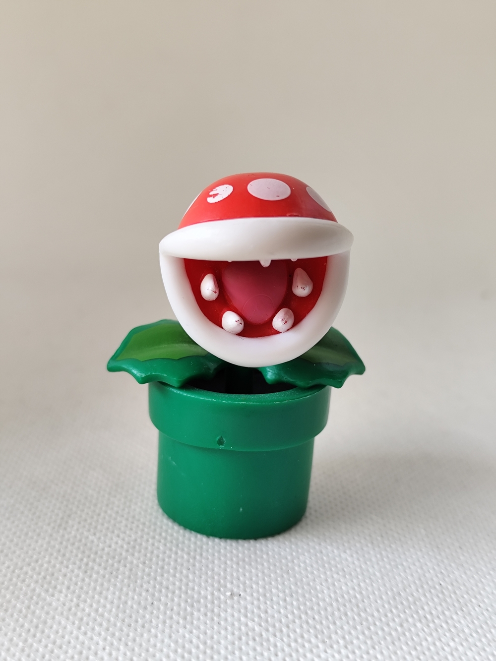 3/$20💗Piranha Plant Super Mario World Of Nintendo 2.5" Figure